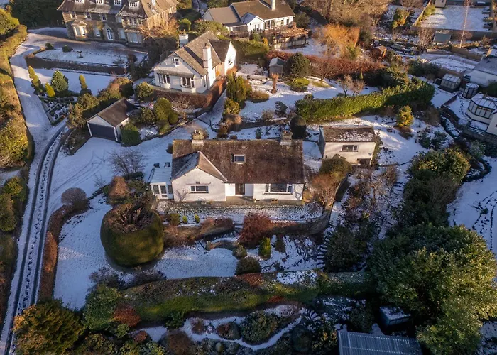 Yewbeck: Brand New, Garden Views